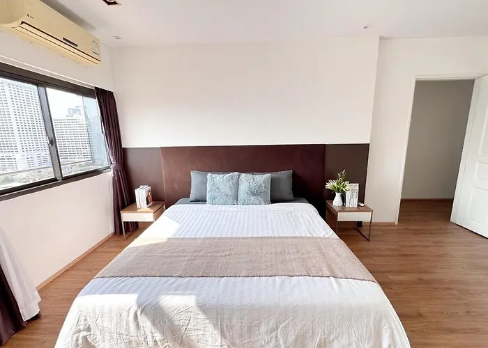 Nana Skyview Retreat 2 Bedroom 2 Bath Nana Bts Apartment *