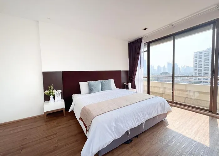 Nana Skyview Retreat 2 Bedroom 2 Bath Nana Bts Apartment