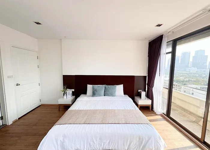 Nana Skyview Retreat 2 Bedroom 2 Bath Nana Bts * Bangkok